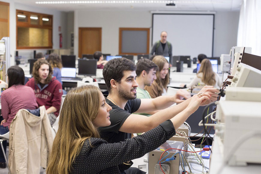 Lantek sella una alianza con Deusto para el desarrollo de un nuevo grado de industria digital en Vitoria