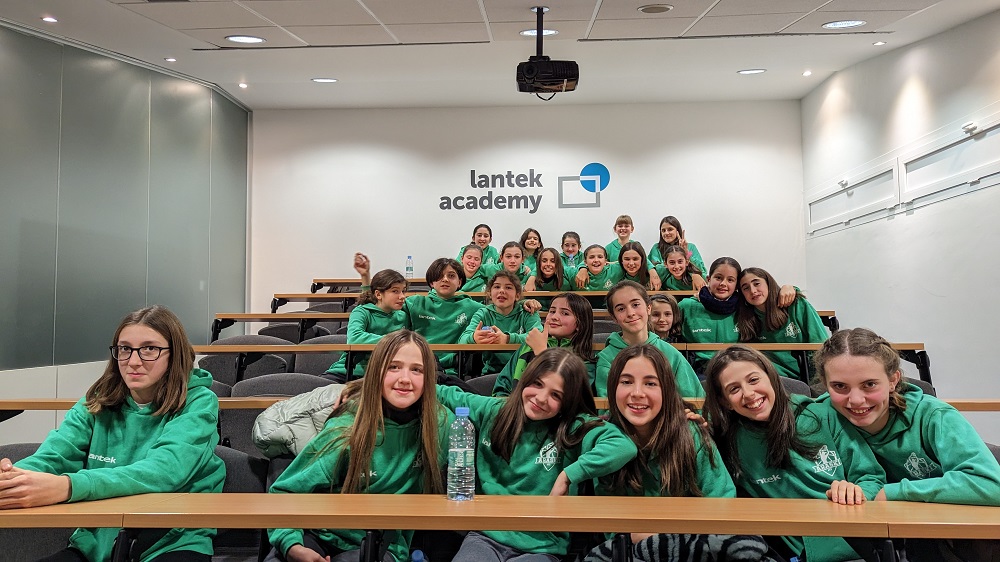 Breaking Barriers: Lantek Empowers Girls in Technology