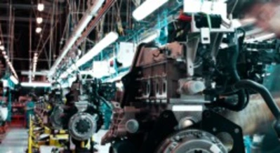 Fabricación industrial de componentes metálicos para automóviles